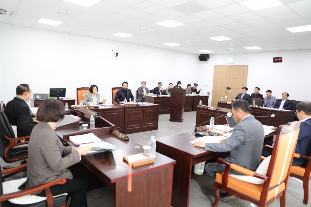 제289회 행정복지, 산업건설위원회 조례안 등 심사