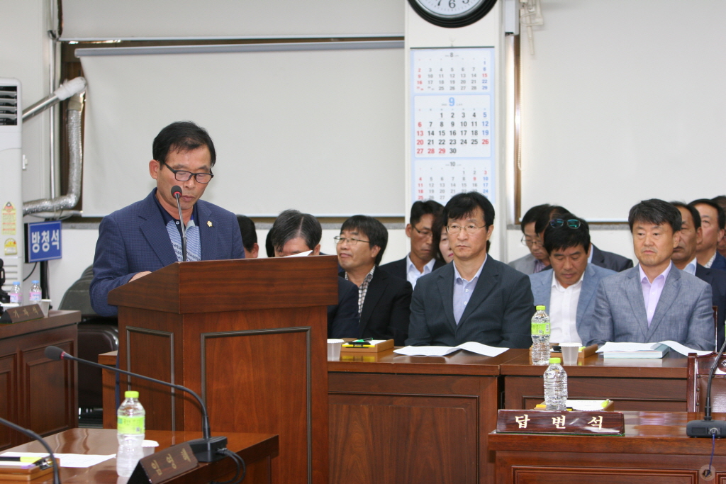 제215회 예산군의회(임시회)예산결산특별위원회