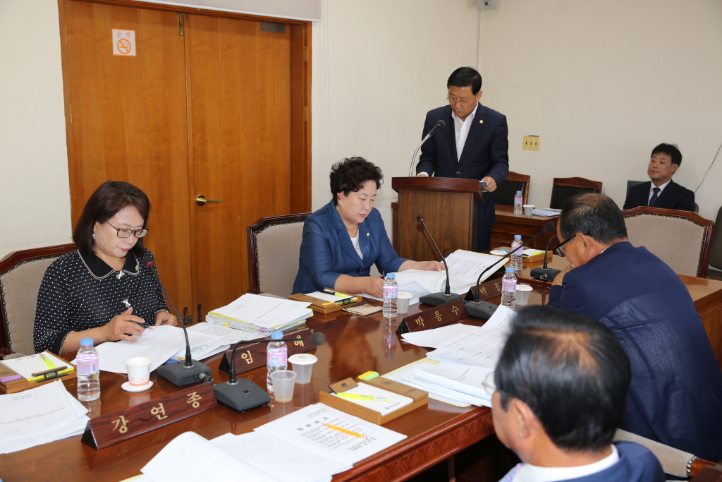 제215회 예산군의회(임시회)의회운영위원회