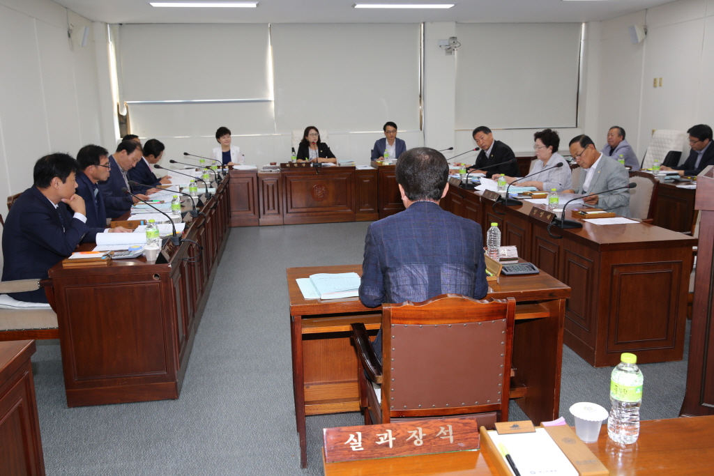 제215회 예산군의회(임시회)예산결산특별위원회