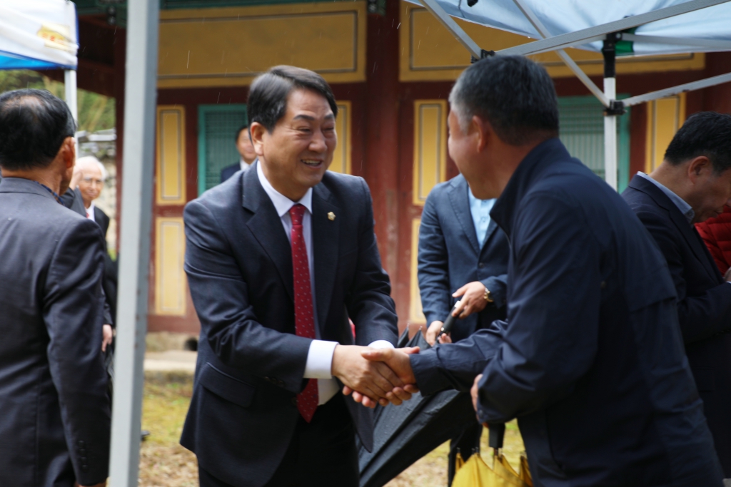 2024년 도산서원 춘향제 분향 행사 참석