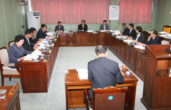 예산결산특별위원회 회의모습