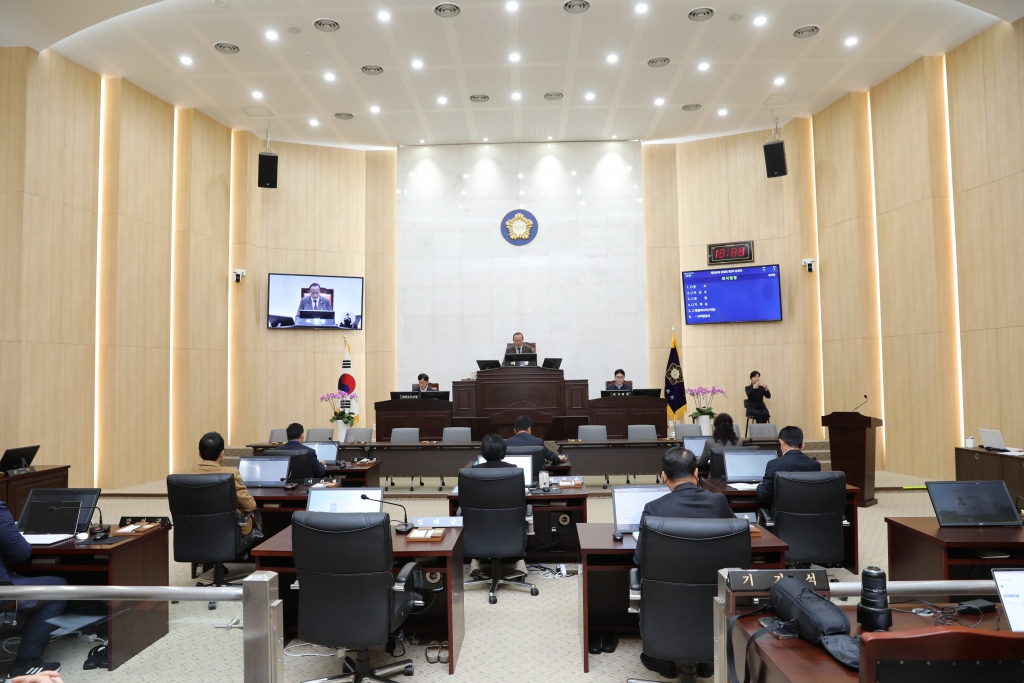 제309회 정례회 중 군정질문 1일차(군수, 부군수, 기획실, 행정복지국장, 자치행정과, 안전관리과, 주민복지과, 가족지원과) 