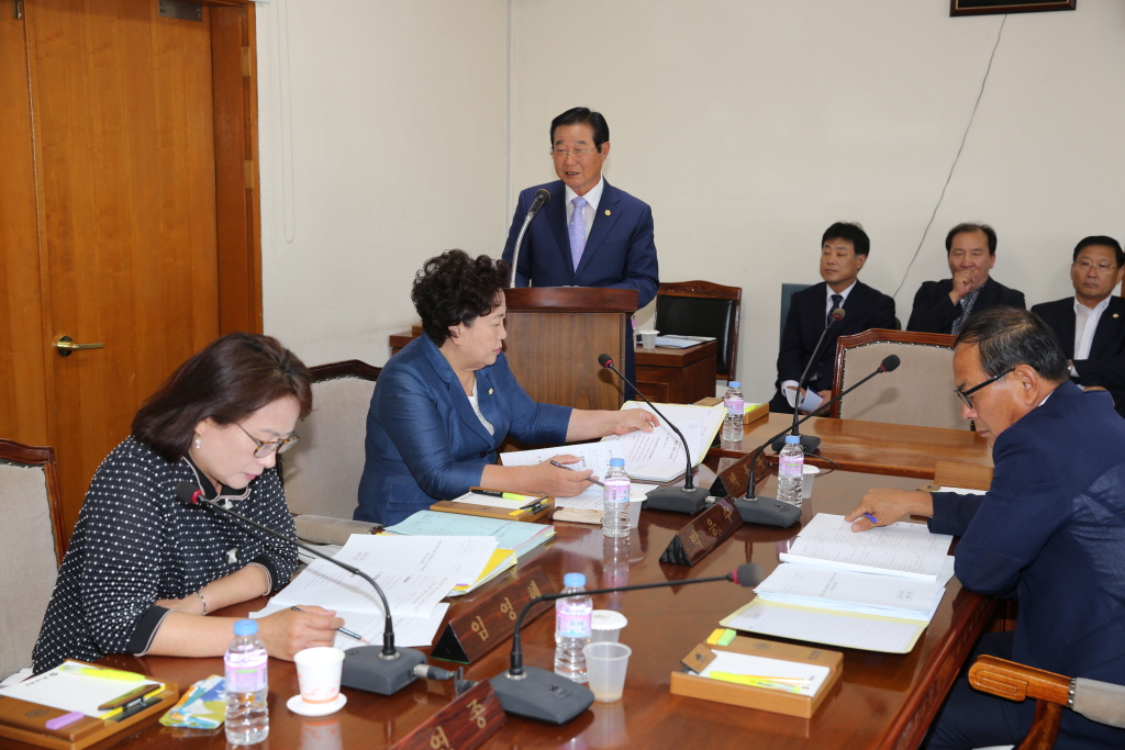 제215회 예산군의회(임시회)의회운영위원회