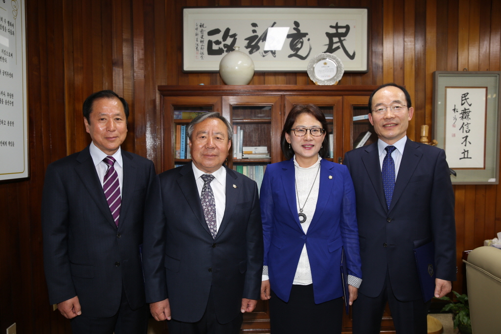 2015 회계연도 결산 검사위원 위촉