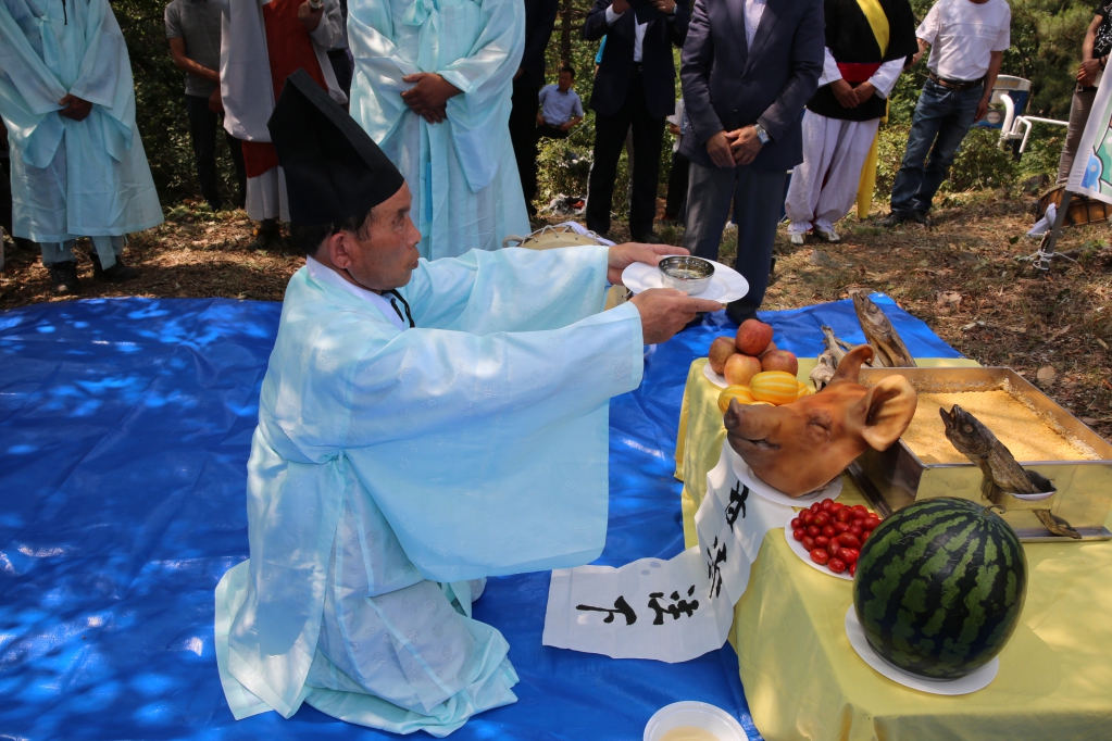 가뭄 극복을 위한 "기우제" 봉행