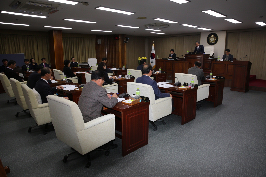 제217회 예산군의회(임시회)-제2차본회의