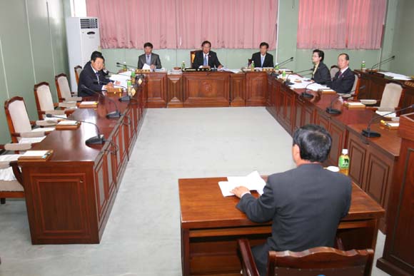 산업건설위원회 회의모습